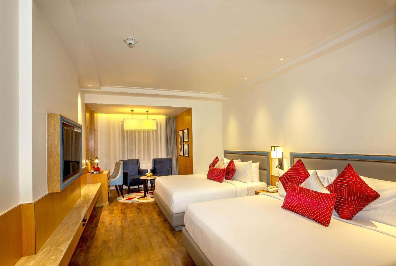 Ramada By Wyndham Katra Station Road酒店 外观 照片